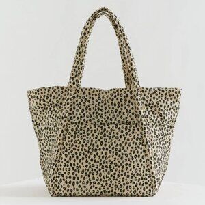 BAGGU cloud bag in Honey Leopard - animal print nylon tote bag